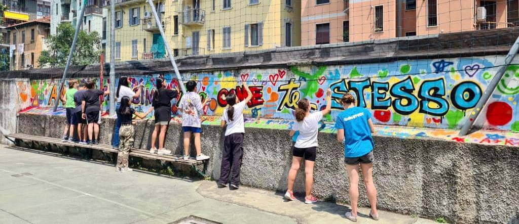 Sostieni QuBì: per crescere un bambino ci vuole un intero villaggio